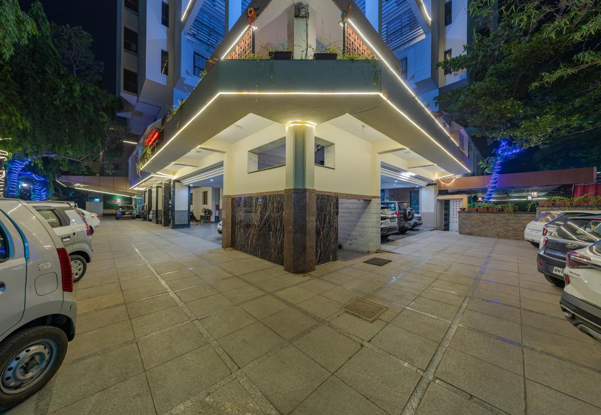 Hotel Surya Executive 3 Star Hotel Solāpur Exterior foto